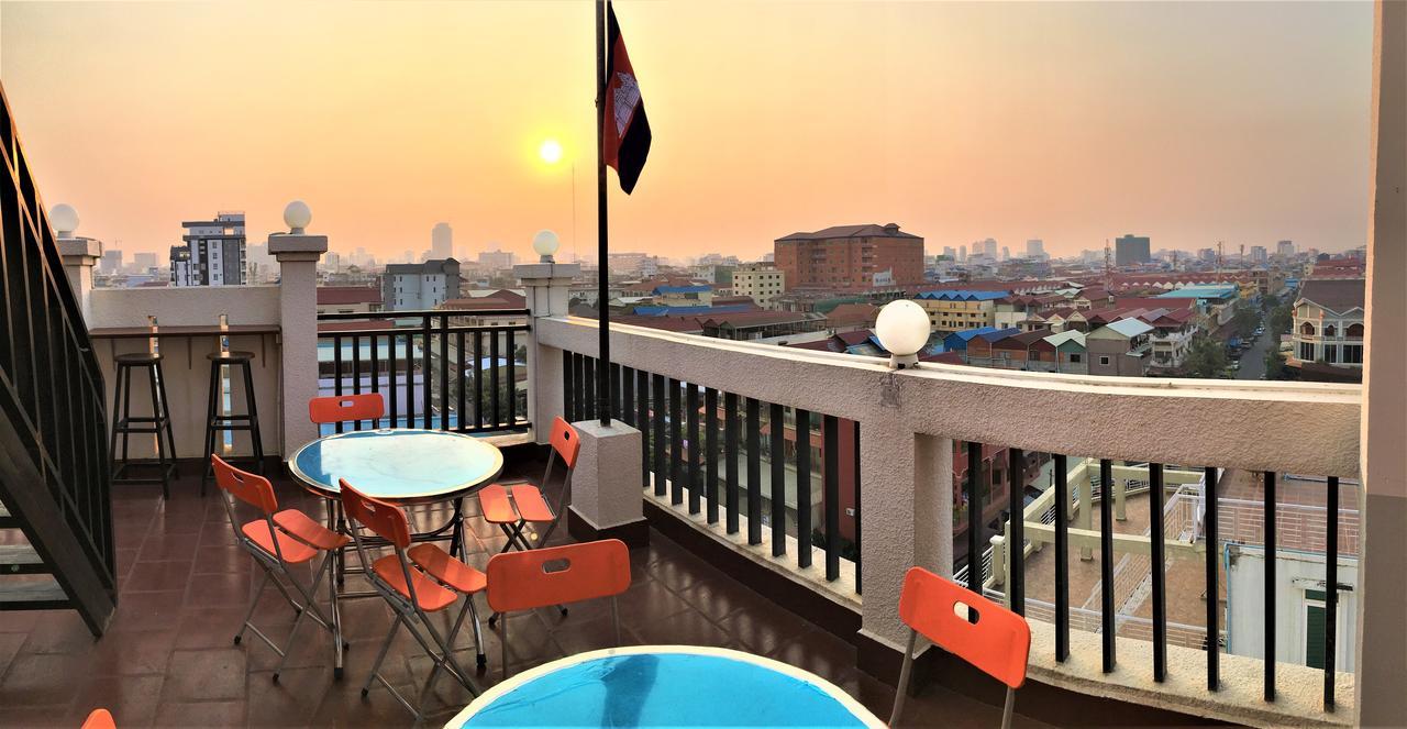Lalune Hotel Phnom Penh Exterior foto