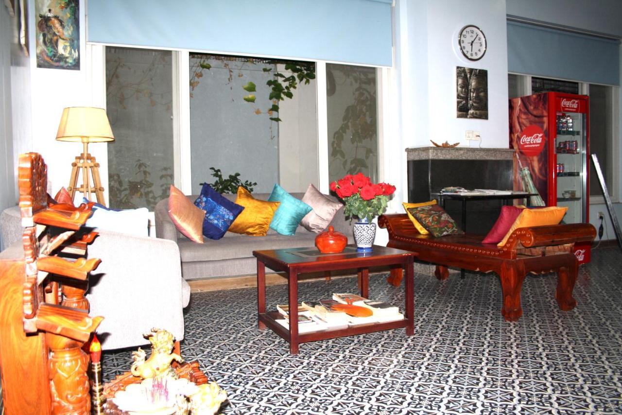 Lalune Hotel Phnom Penh Exterior foto