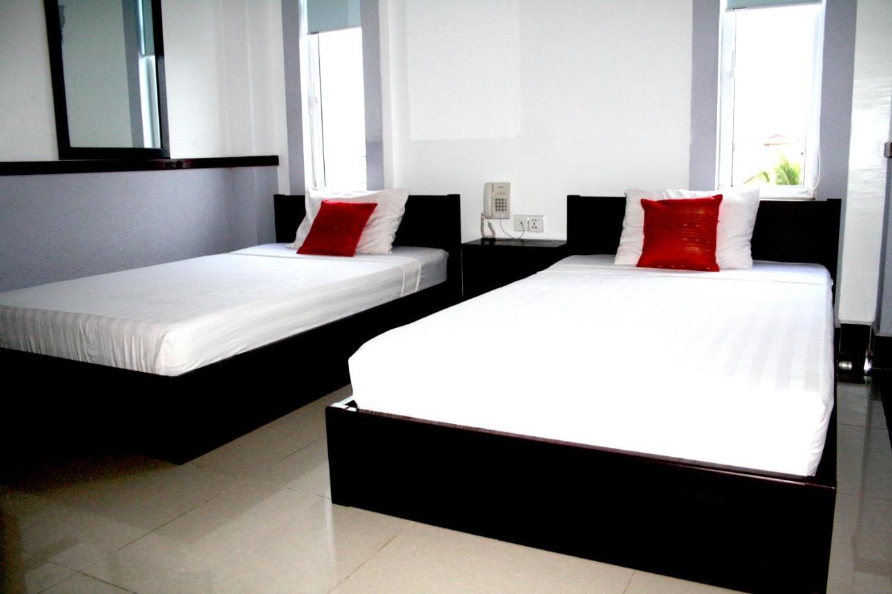 Lalune Hotel Phnom Penh Exterior foto