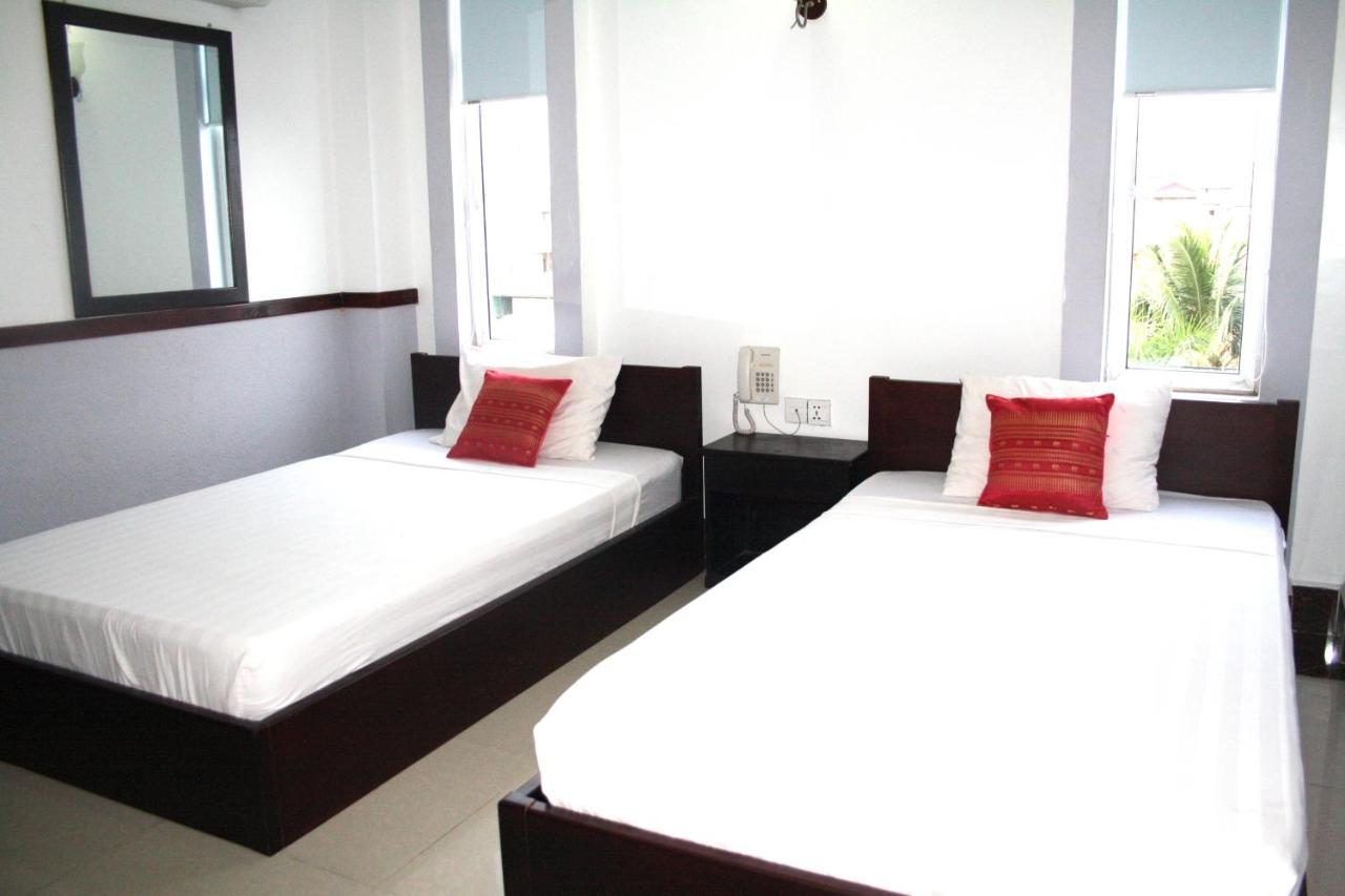 Lalune Hotel Phnom Penh Exterior foto