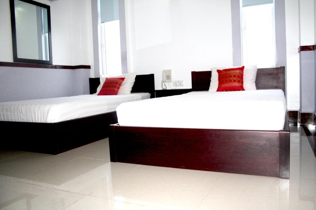 Lalune Hotel Phnom Penh Exterior foto